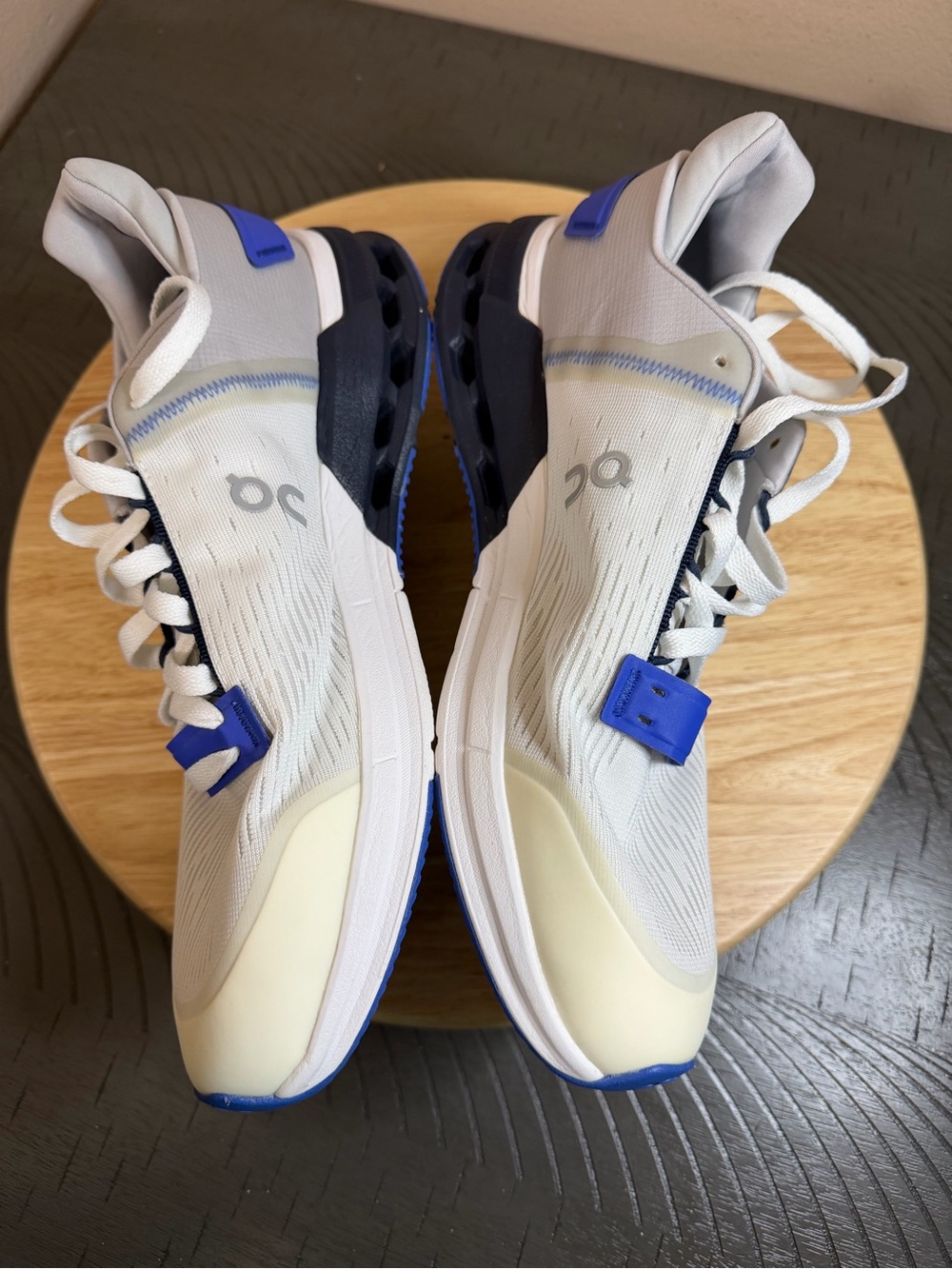 On Cloud Men’s nova Flux running shoes - Picture 7 of 11